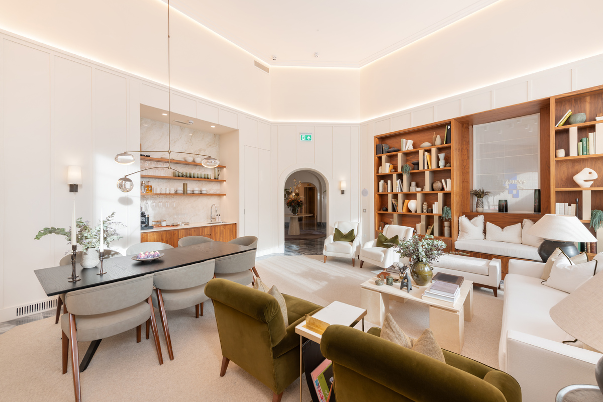 79 Fitzjohns Avenue Lounge 2
