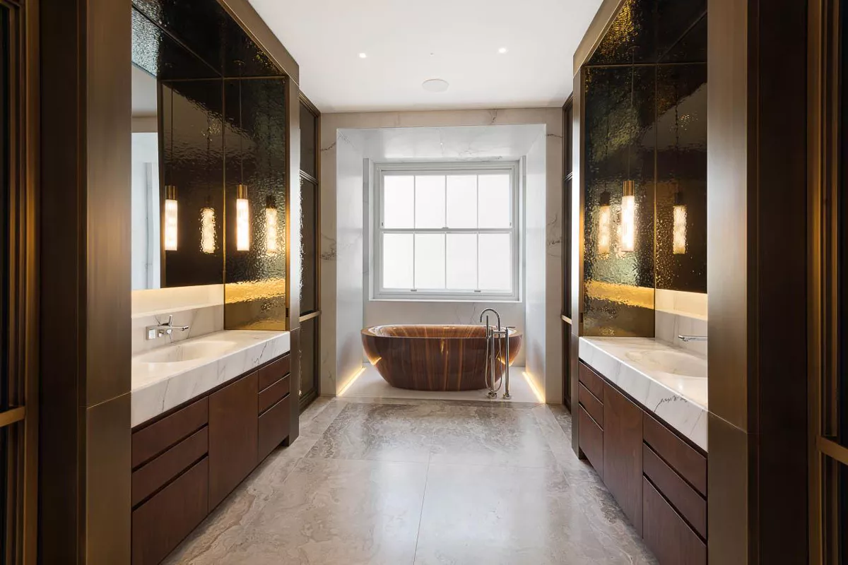 Belgravia Gate Apartment Bathroom